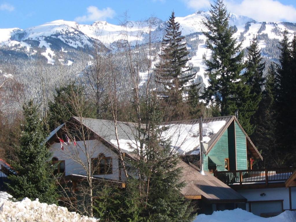 Golden Dreams B&B Уислър Екстериор снимка