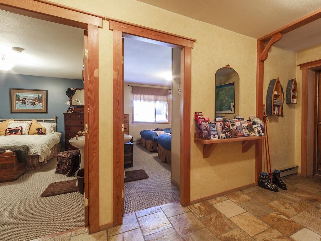Golden Dreams B&B Уислър Стая снимка